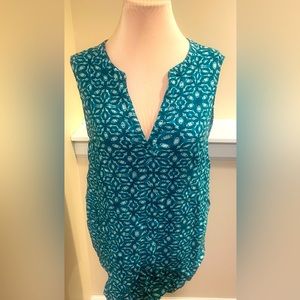 Women’s sleeveless blouse